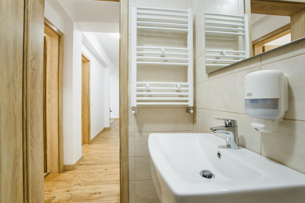 Sunny View 2 Bedroom Central Apartment Oradea Dış mekan fotoğraf